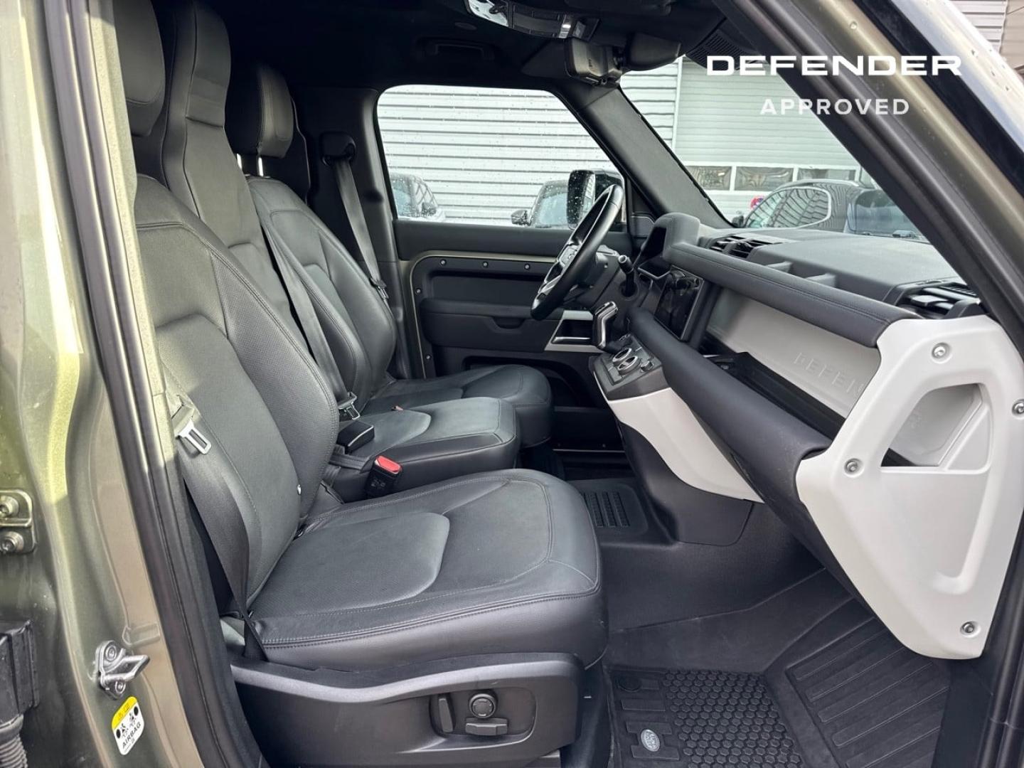 Image LAND-ROVER Defender 110 3.0 D250 Hard Top S