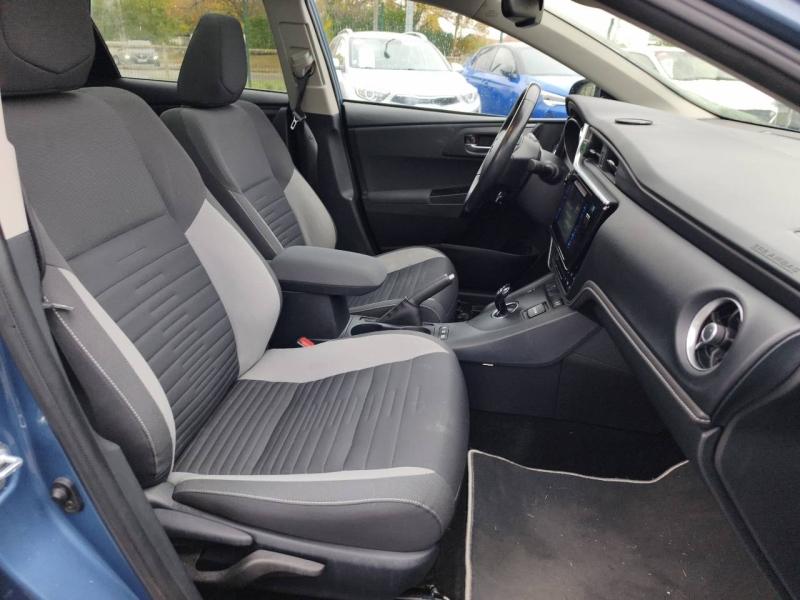 Image TOYOTA Auris Touring Sports HSD 136h TechnoLine RC18