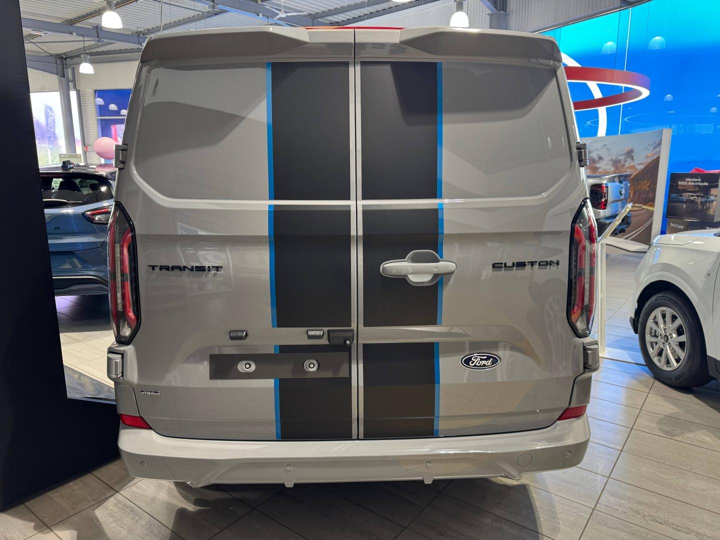Image FORD Transit Custom Fg 320 L1H1 2.5 Duratec 232ch Hybride recheargeable Cabine Approfondie Sport CVT
