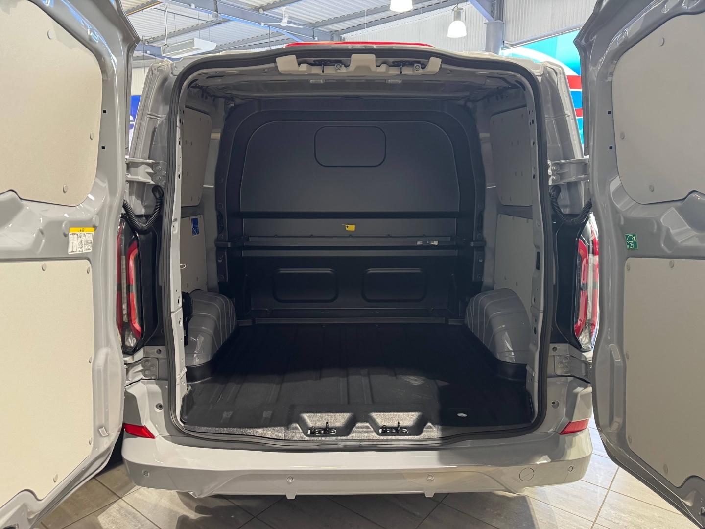 Image FORD Transit Custom Fg 320 L1H1 2.5 Duratec 232ch Hybride recheargeable Cabine Approfondie Sport CVT