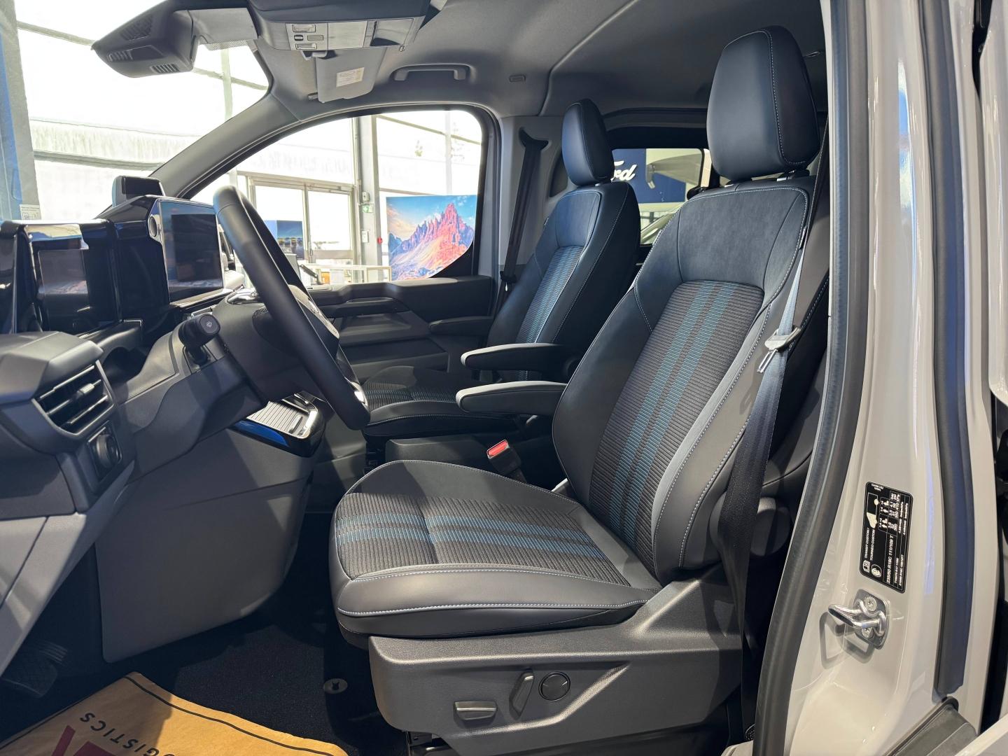 Image FORD Transit Custom Fg 320 L1H1 2.5 Duratec 232ch Hybride recheargeable Cabine Approfondie Sport CVT