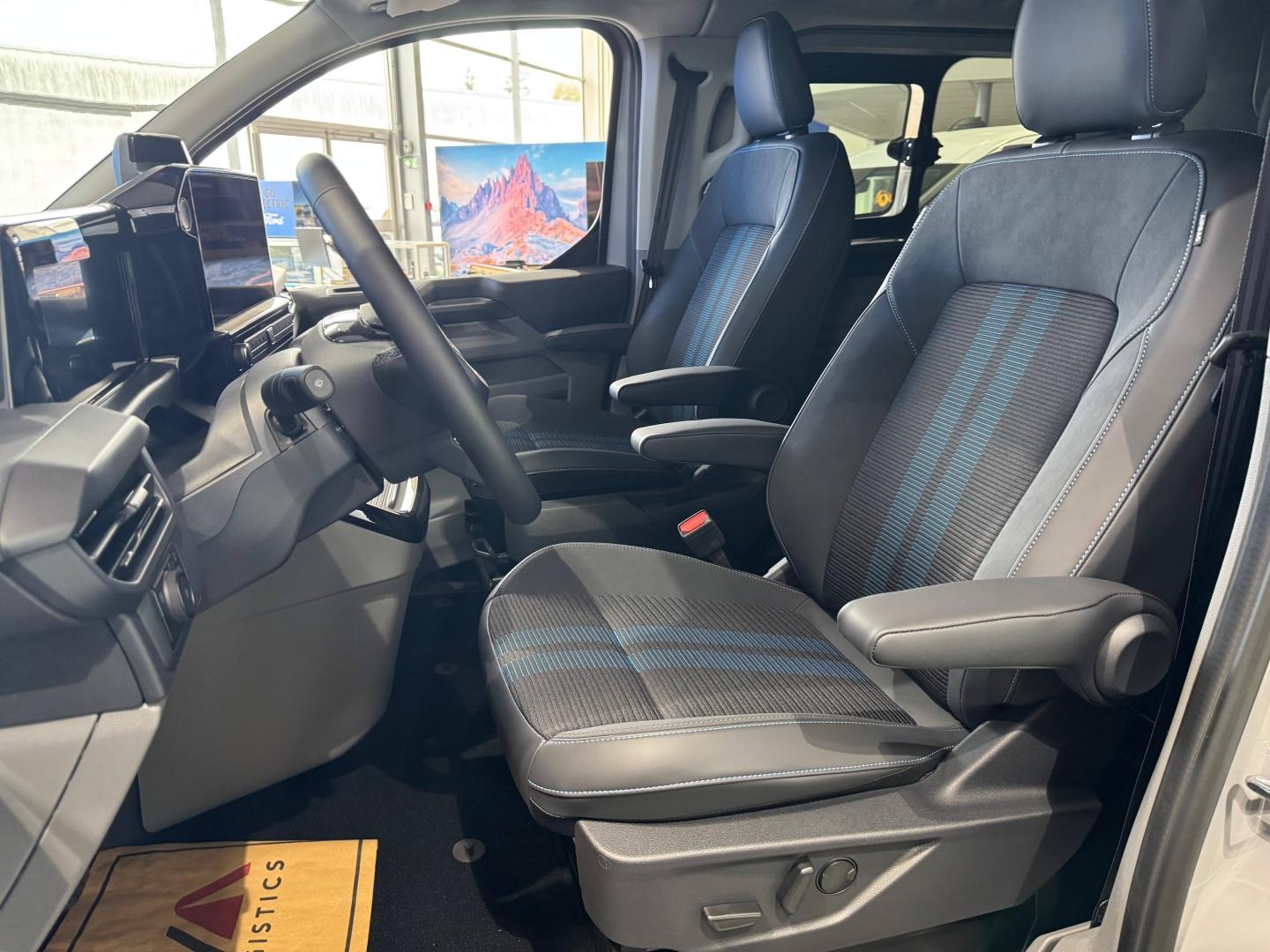 Image FORD Transit Custom Fg 320 L1H1 2.5 Duratec 232ch Hybride recheargeable Cabine Approfondie Sport CVT