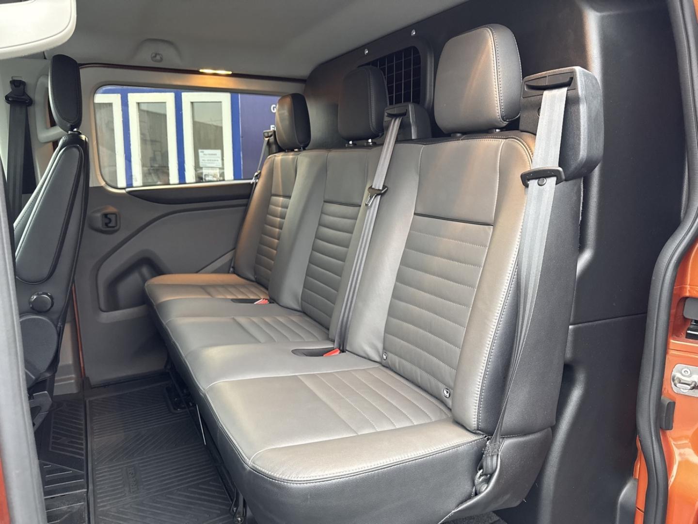 Image FORD Transit Custom Fg 320 L2H1 2.0 EcoBlue 170 Cabine Approfondie Limited 7cv