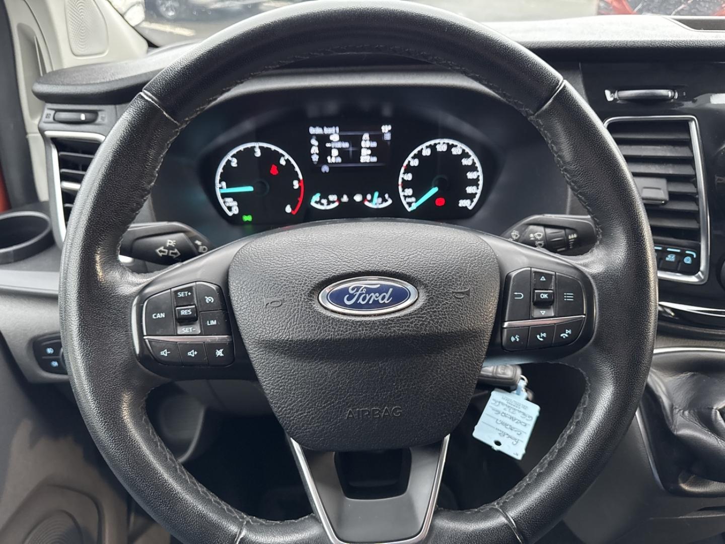 Image FORD Transit Custom Fg 320 L2H1 2.0 EcoBlue 170 Cabine Approfondie Limited 7cv