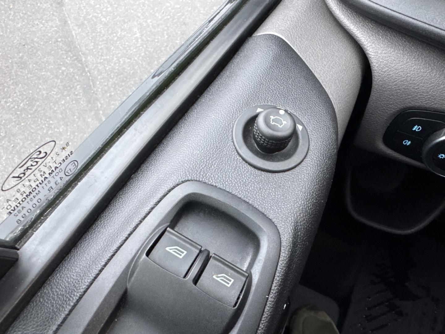 Image FORD Transit Custom Fg 320 L2H1 2.0 EcoBlue 170 Cabine Approfondie Limited 7cv