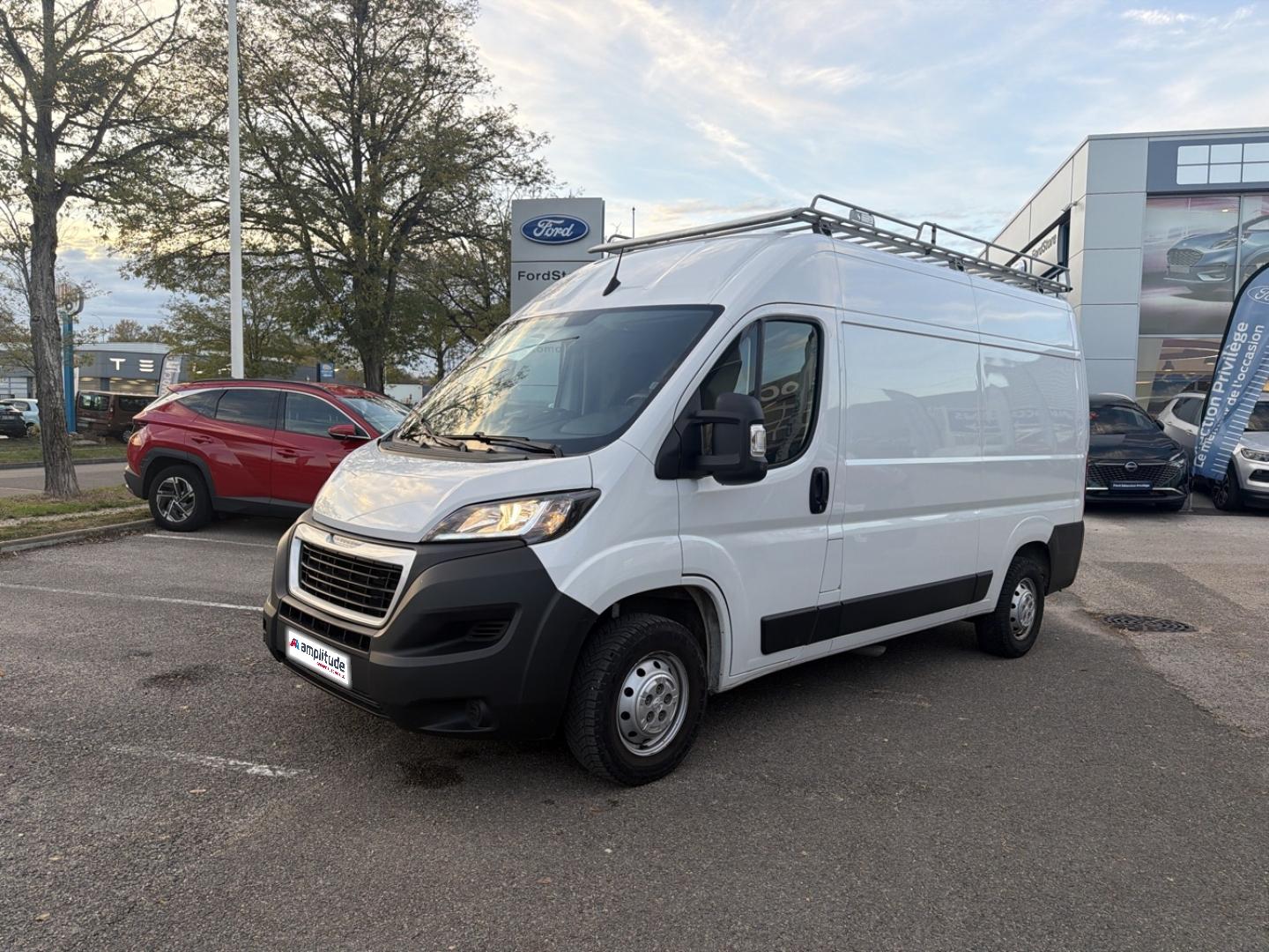 Photo PEUGEOT Boxer Fg 333 L2H2 2.2 BlueHDi S&S 140ch Pro