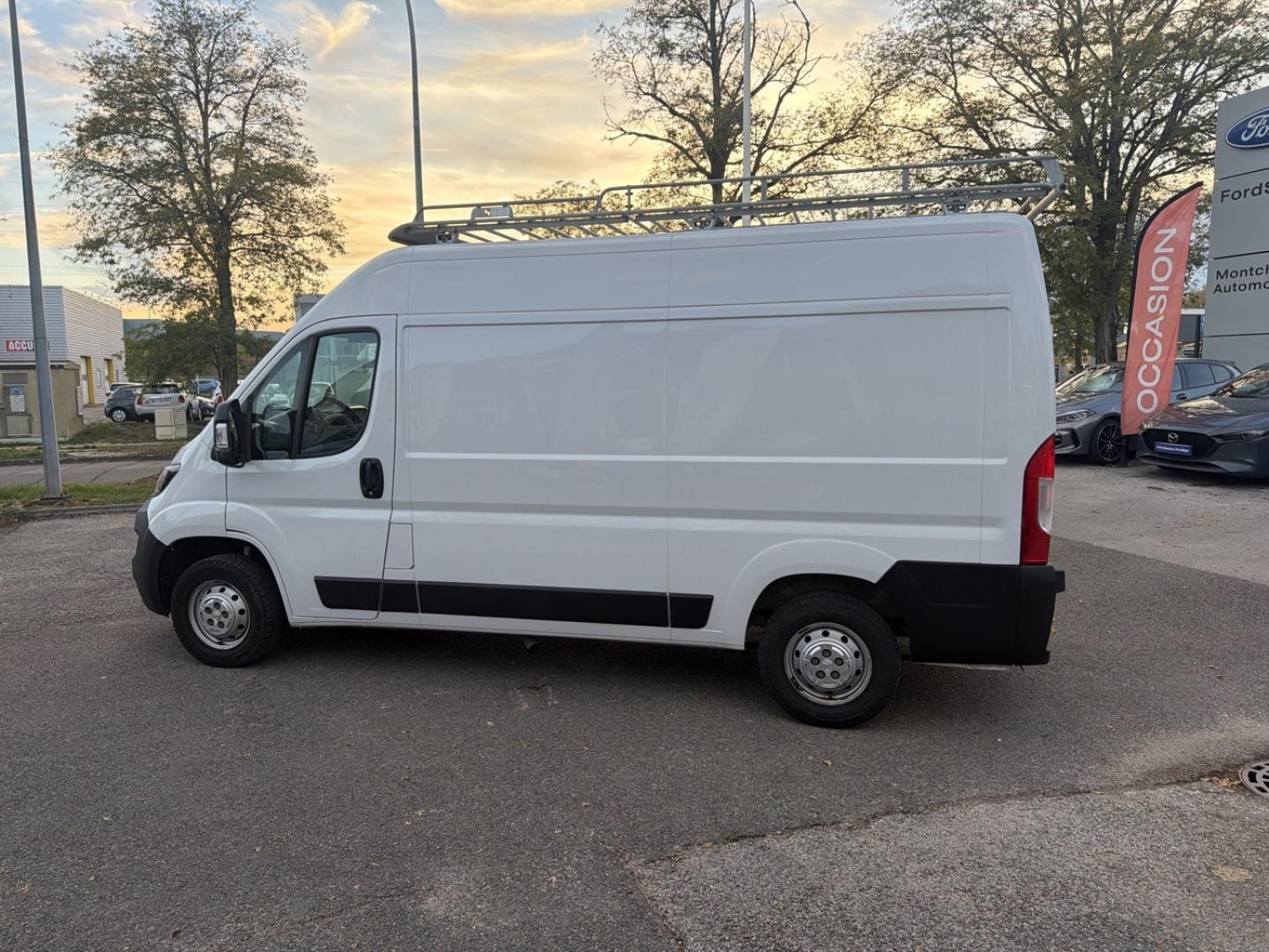 Image PEUGEOT Boxer Fg 333 L2H2 2.2 BlueHDi S&S 140ch Pro