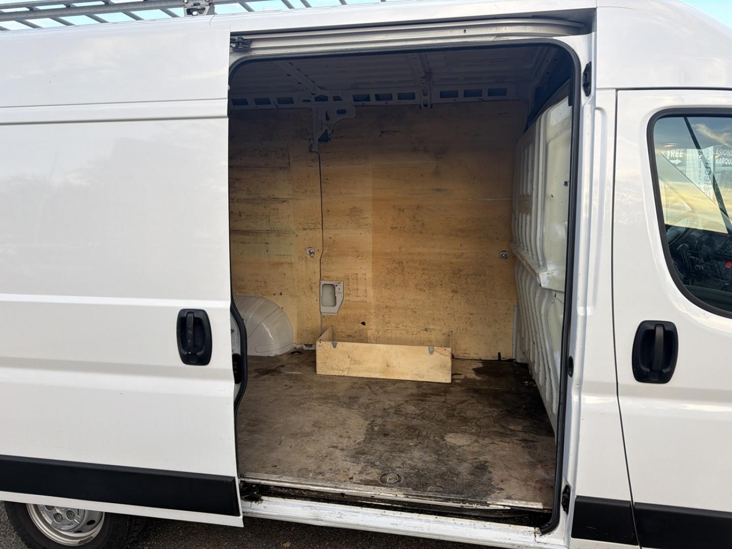 Image PEUGEOT Boxer Fg 333 L2H2 2.2 BlueHDi S&S 140ch Pro