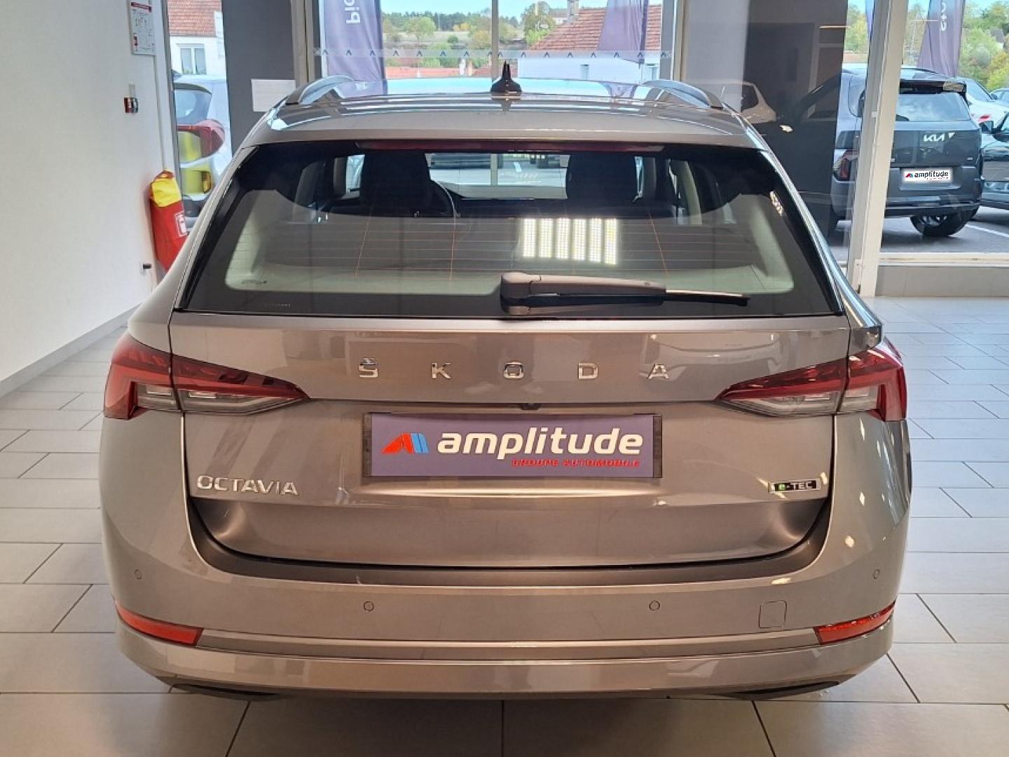 Image SKODA Octavia Combi 1.0 TSI MHEV 110ch Business DSG7