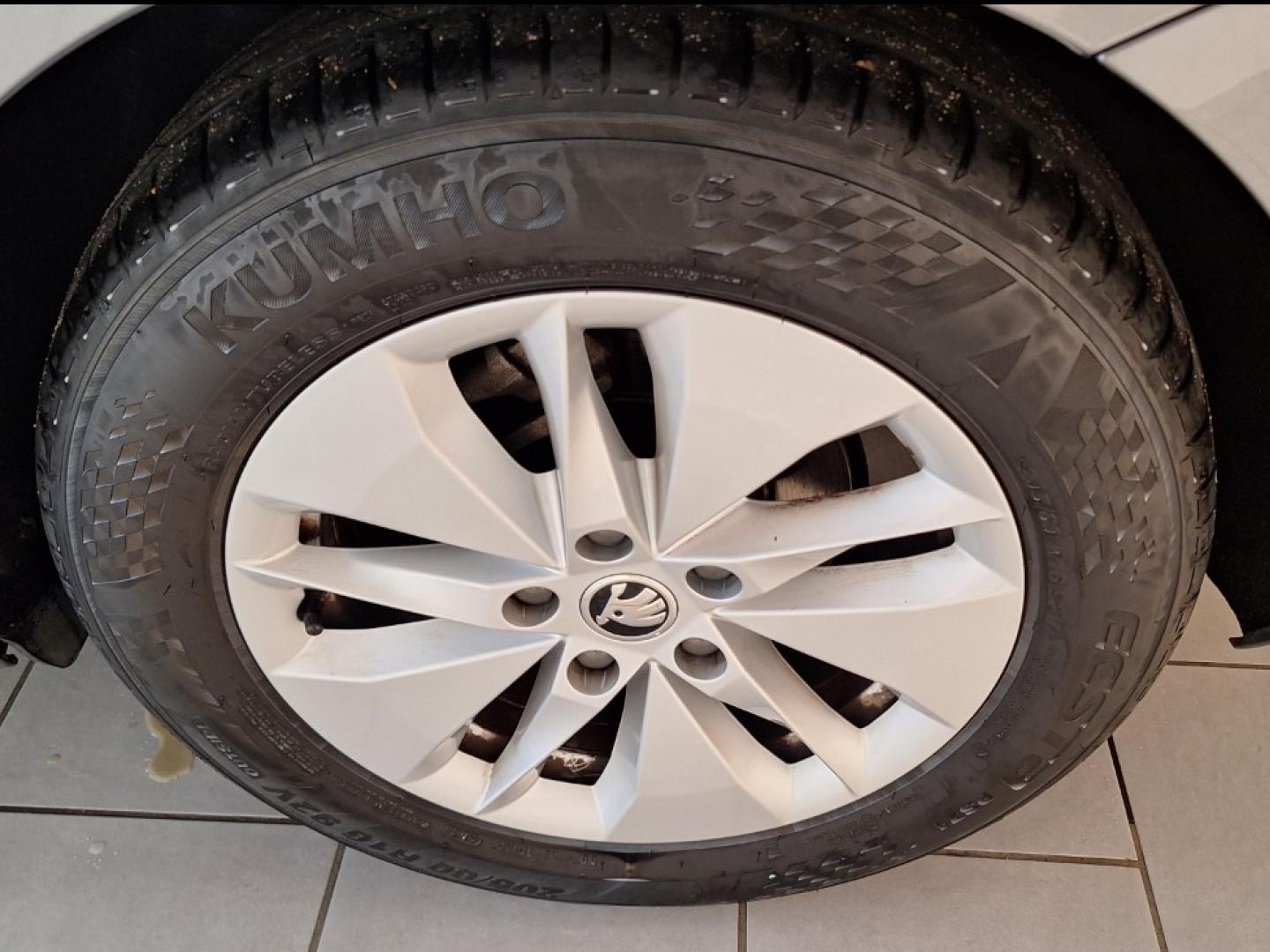 Image SKODA Octavia Combi 1.0 TSI MHEV 110ch Business DSG7