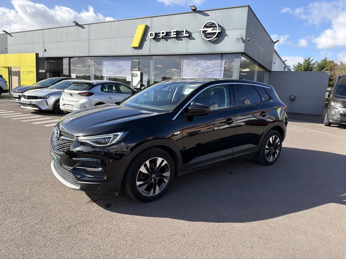 Photo OPEL Grandland X 1.2 Turbo 130ch Elite 7cv
