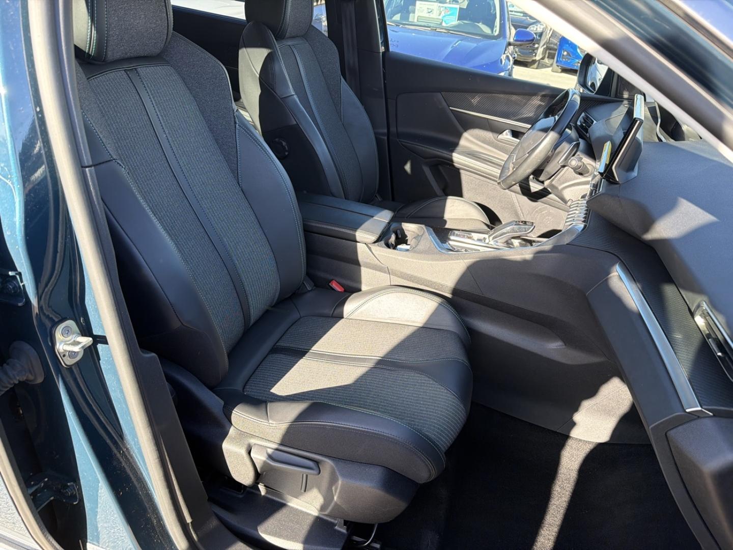 Image PEUGEOT 5008 1.5 BlueHDi 130ch S&S Allure EAT8
