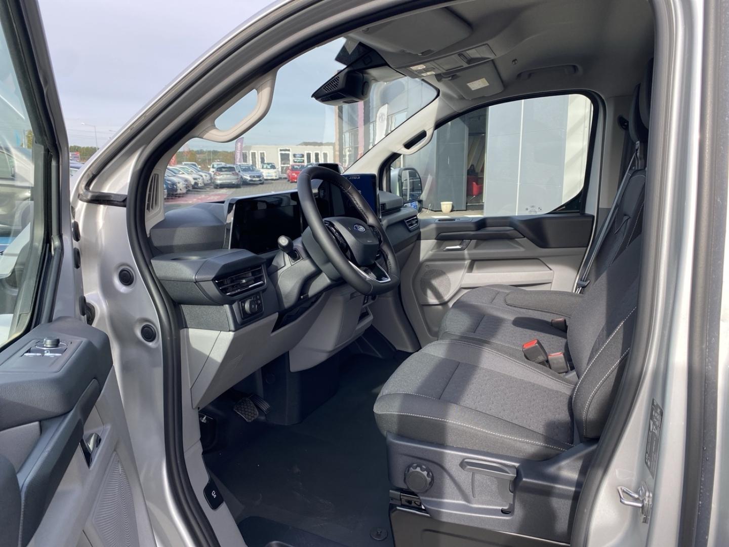 Image FORD Transit Custom Fg 320 L1H1 2.5 Duratec 232ch Hybride rechargeable Limited CVT