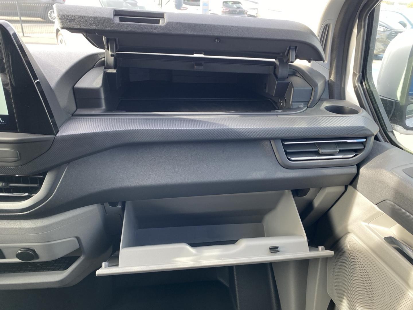 Image FORD Transit Custom Fg 320 L1H1 2.5 Duratec 232ch Hybride rechargeable Limited CVT