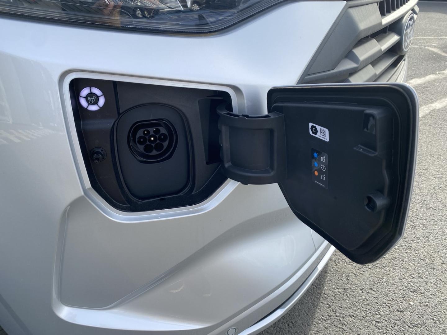 Image FORD Transit Custom Fg 320 L1H1 2.5 Duratec 232ch Hybride rechargeable Limited CVT
