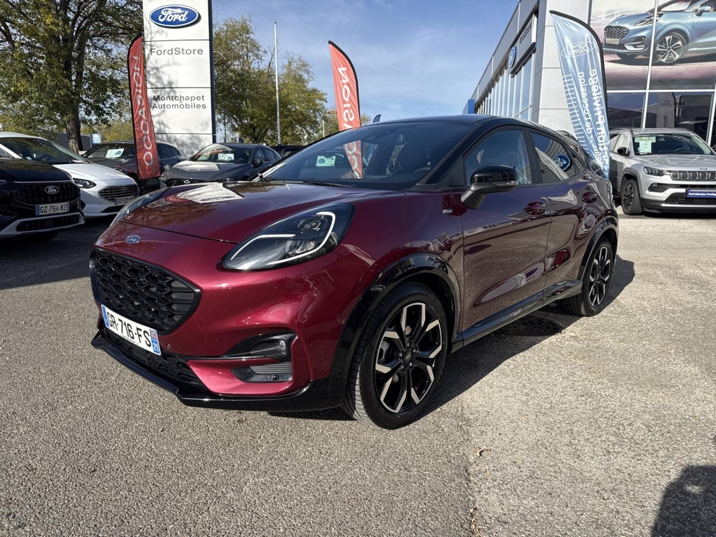 Photo FORD Puma 1.0 Flexifuel 125ch S&S mHEV ST-Line X Vivid Ruby Edition