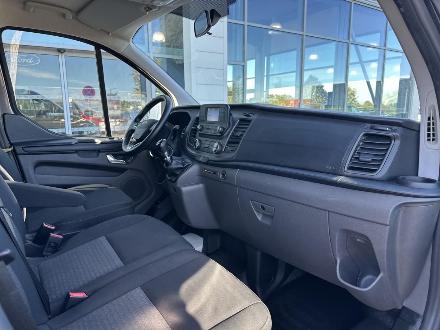 Image FORD Transit Custom Kombi 320 L2H1 2.0 EcoBlue 130ch Trend Business Euro6.2 7cv