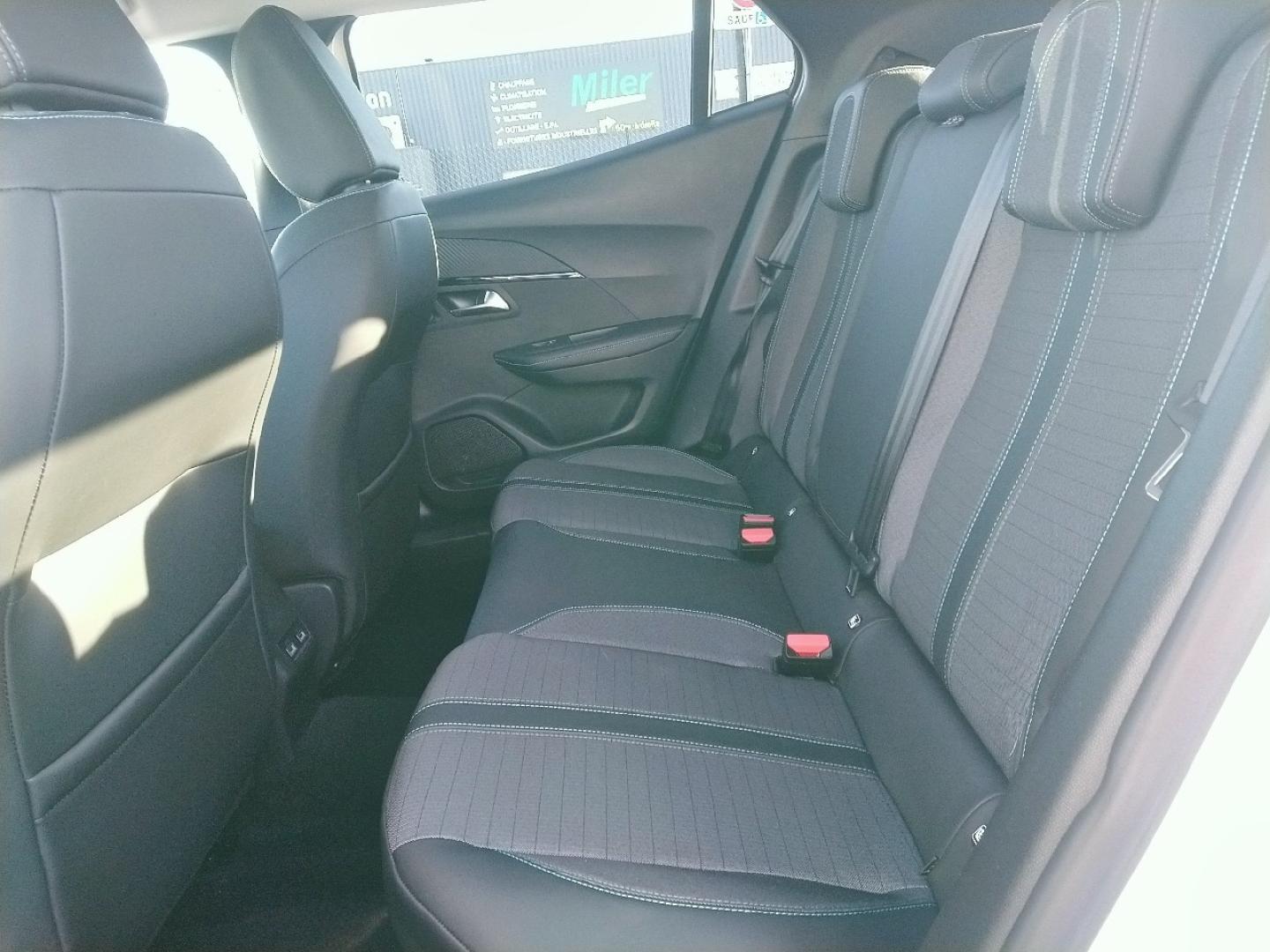 Image PEUGEOT 2008 1.5 BlueHDi 130ch S&S Allure Pack EAT8 125g