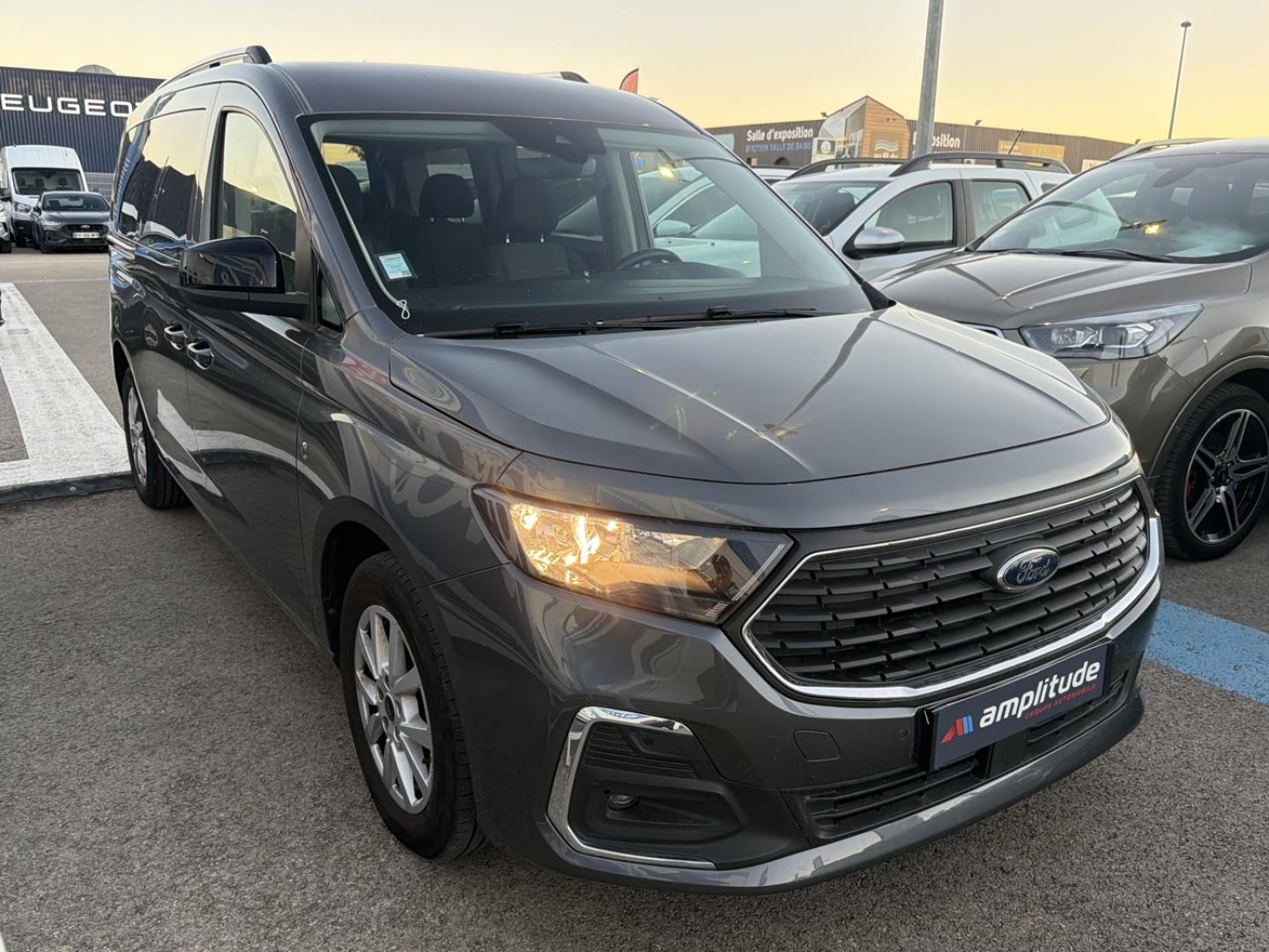 Image FORD Grd Tourneo Connect 2.0 EcoBlue 102 ch Titanium
