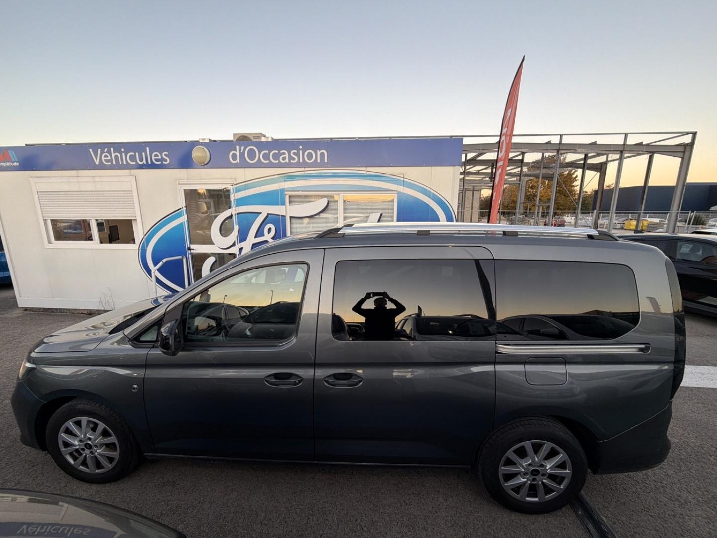 Image FORD Grd Tourneo Connect 2.0 EcoBlue 102 ch Titanium