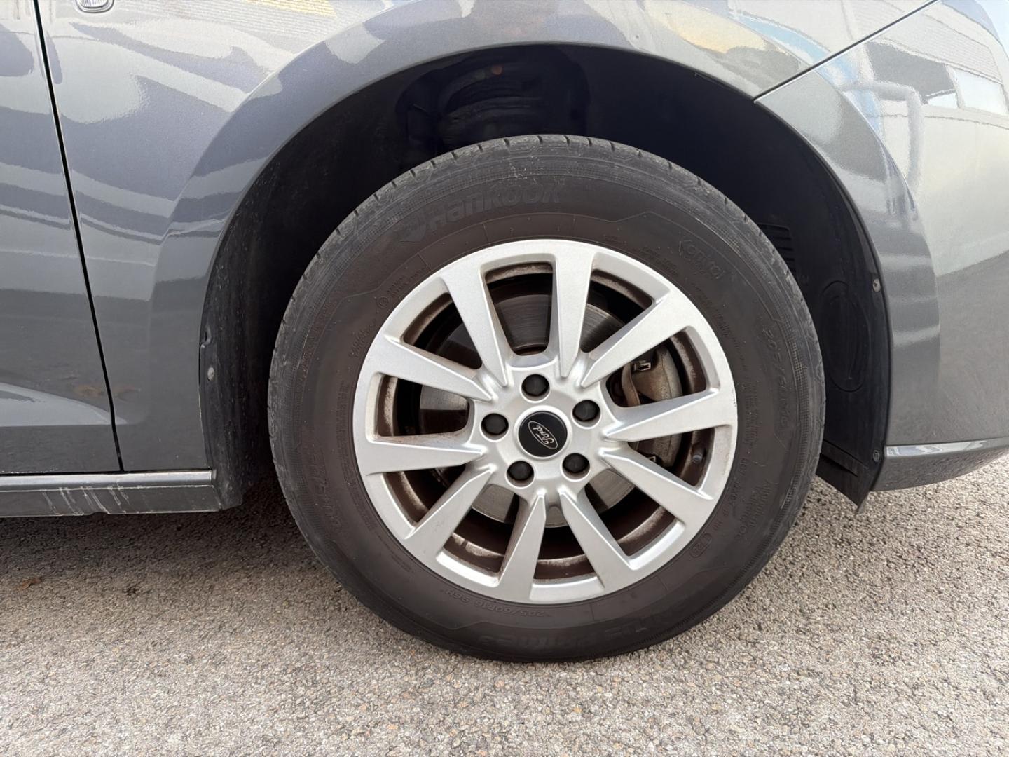 Image FORD Grd Tourneo Connect 2.0 EcoBlue 102 ch Titanium