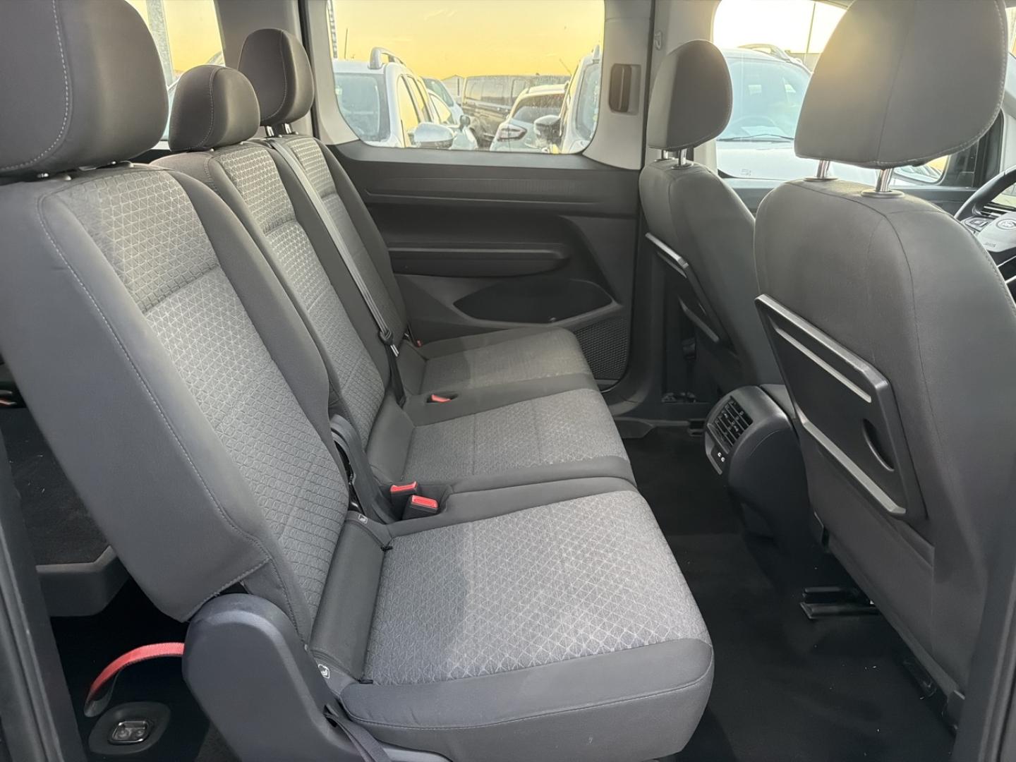 Image FORD Grd Tourneo Connect 2.0 EcoBlue 102 ch Titanium