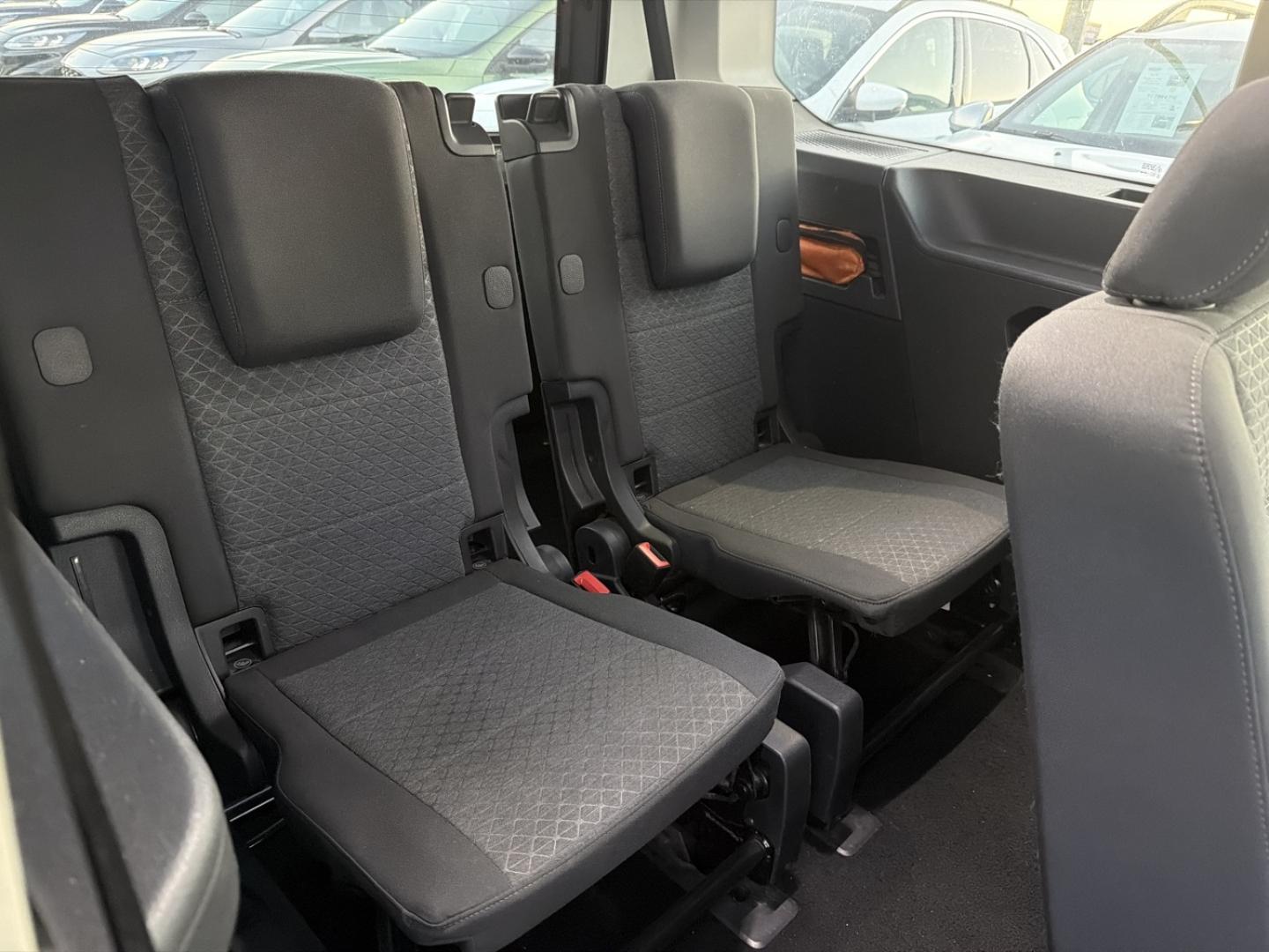 Image FORD Grd Tourneo Connect 2.0 EcoBlue 102 ch Titanium